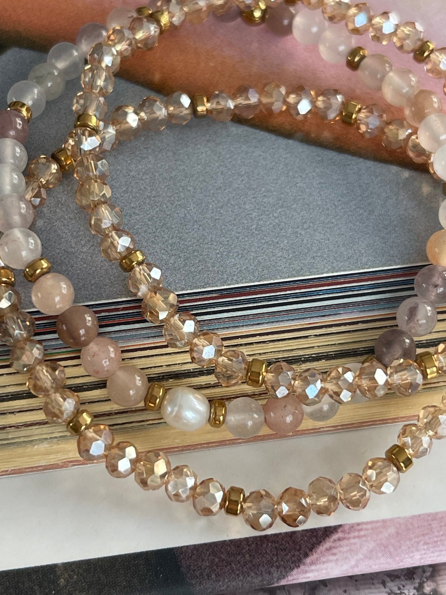 Armbånd Leah Blush/Natur – Sæt med 3 stk