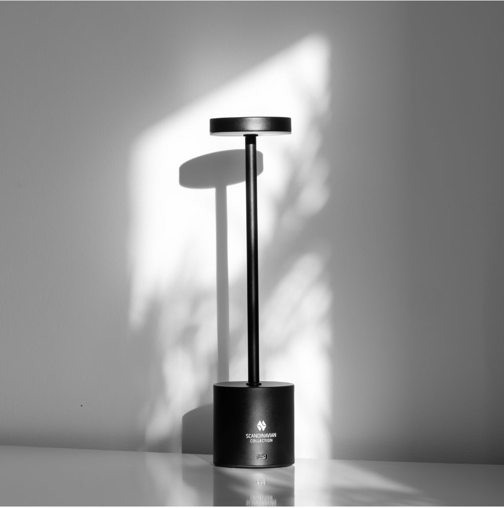 Touch bordlampe i sort