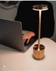 Touch bordlampe i guld