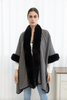 Poncho med pelskant - Black