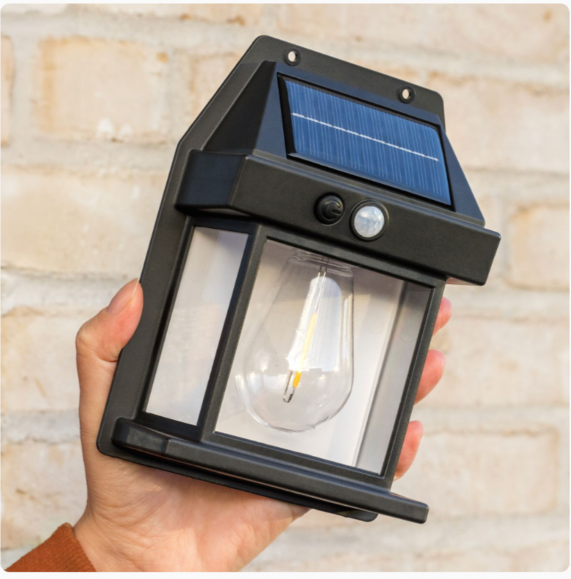 Solar udendørslampe til væg - med sensor