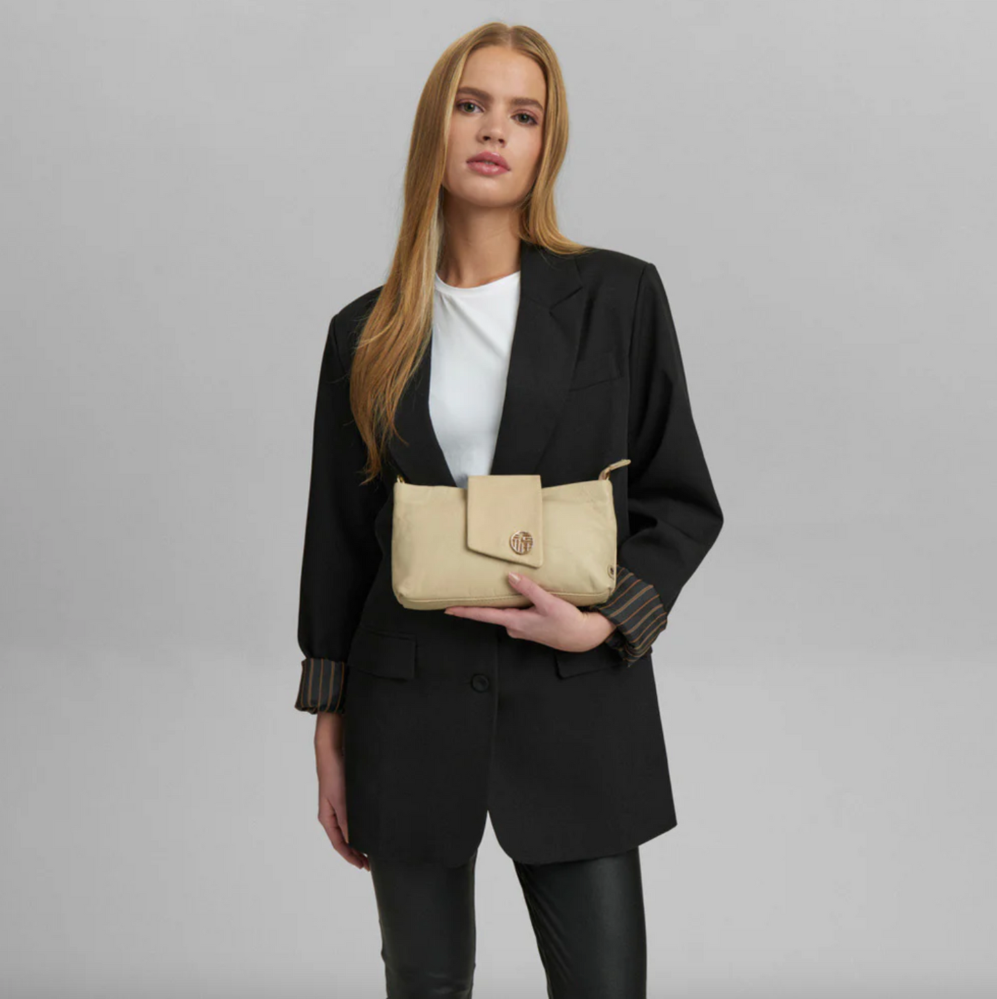 Stilfuld clutch - Soft sand
