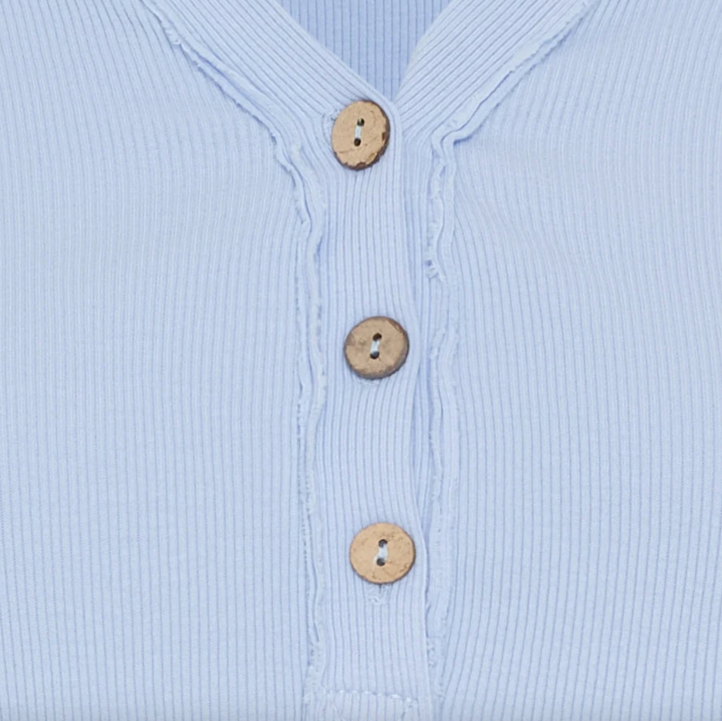 Bluse med knapper - Sky blue