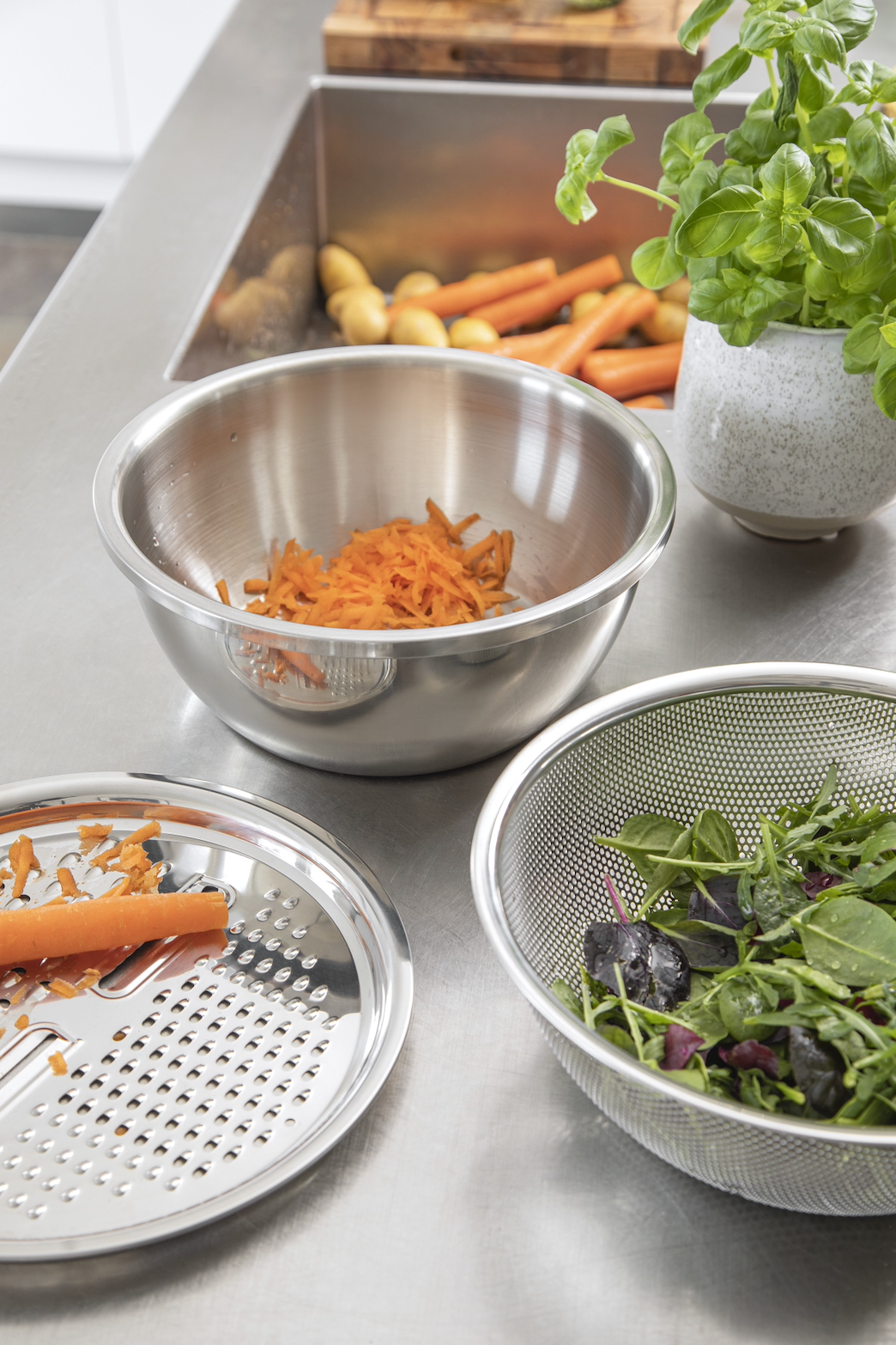 Skåle med snittelåg og dørslag - Rustfrit stål