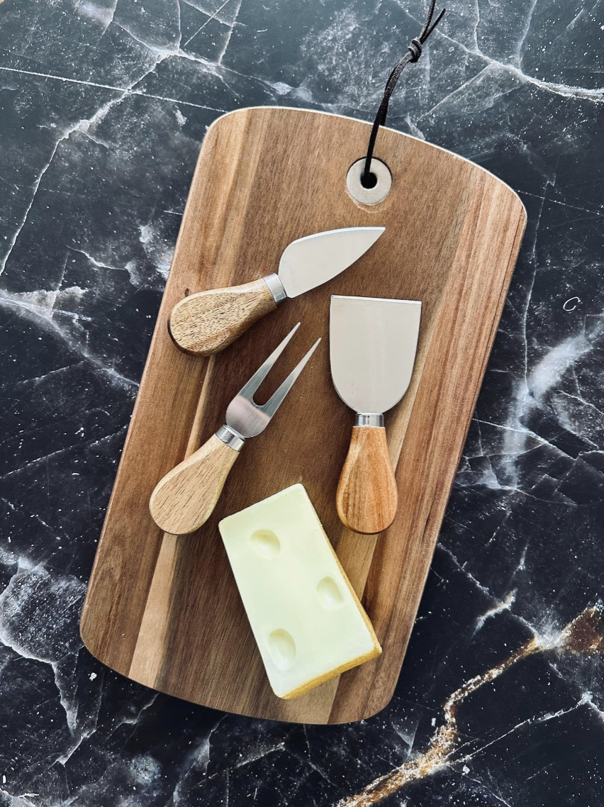 Skærebræt med osteknive - God til tapas