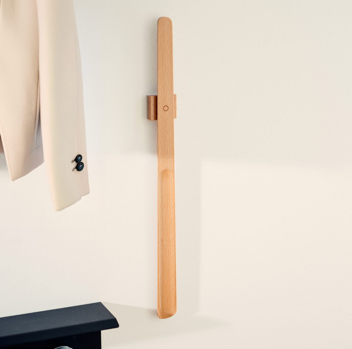 Skohorn i træ m. magnet