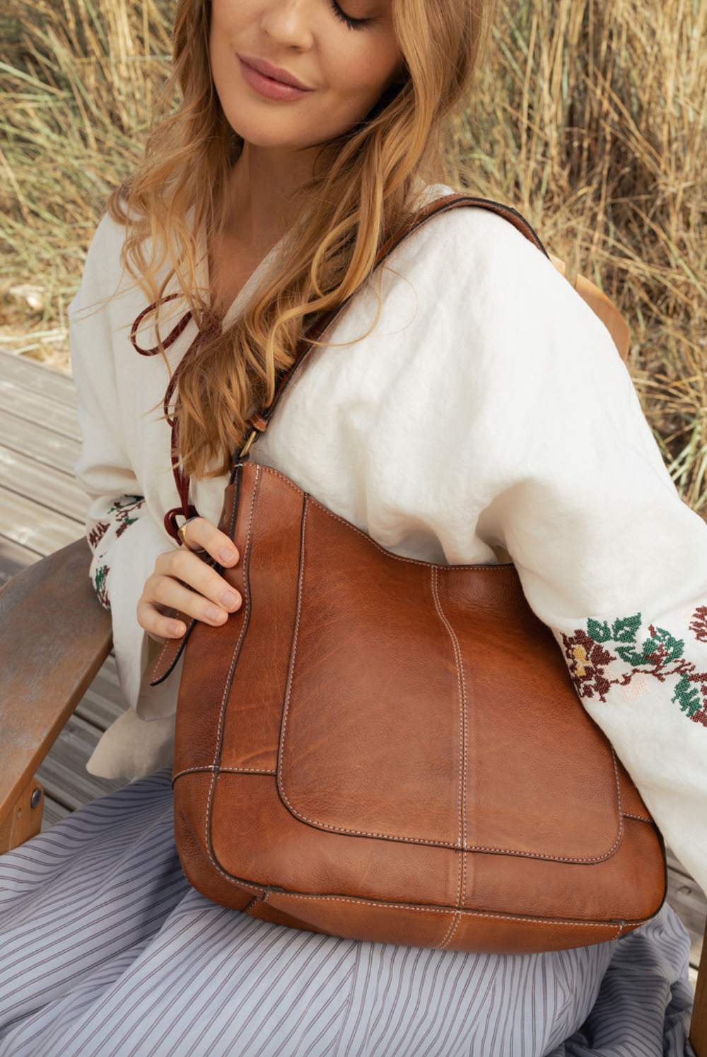 Skuldertaske Neri Small - Walnut