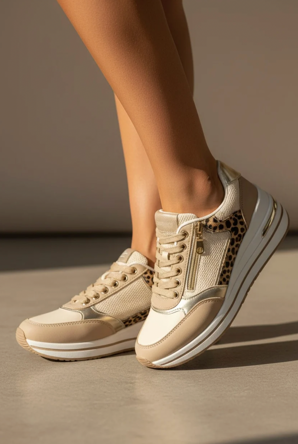 Sneakers beige leo