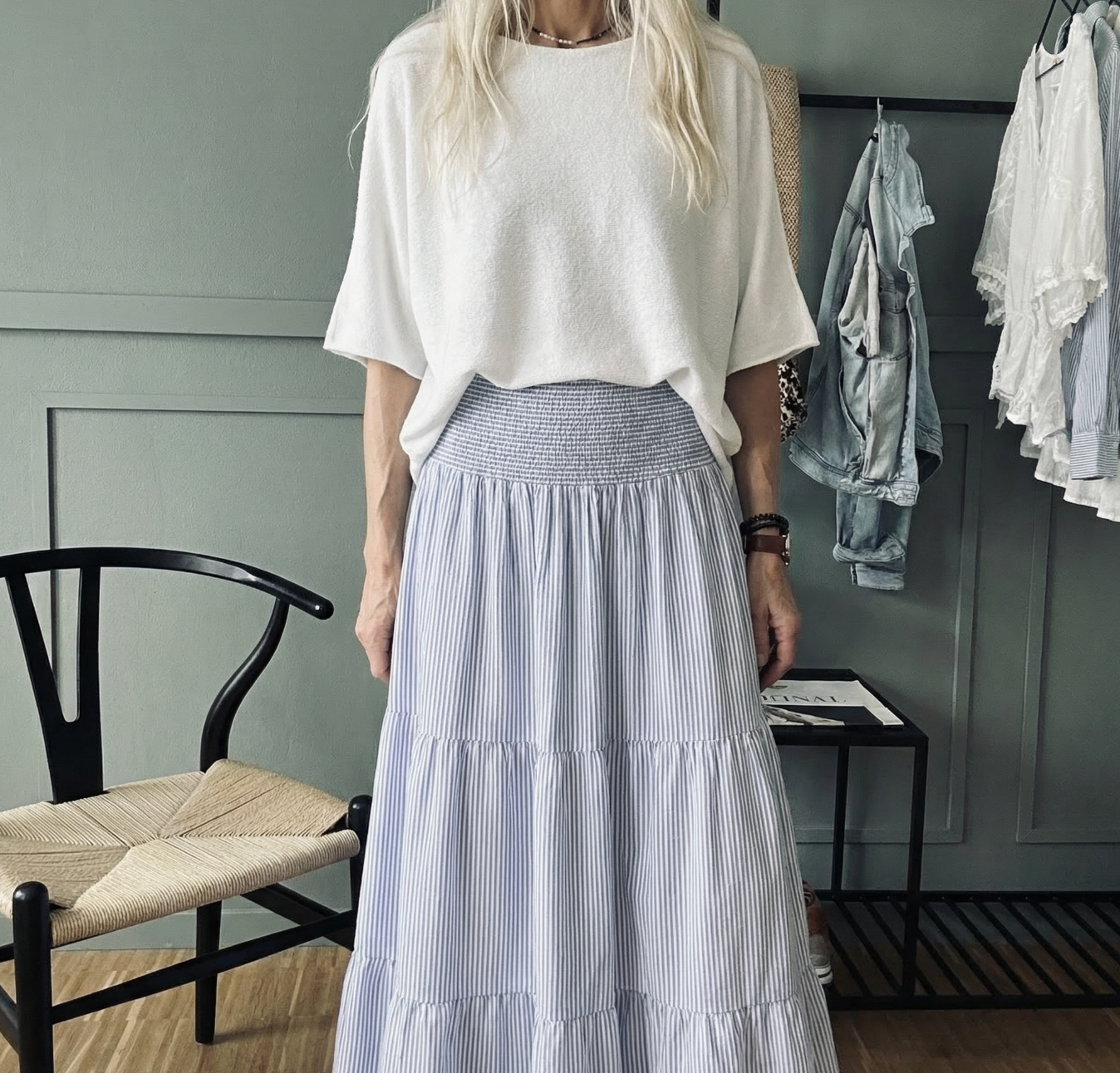 Nederdel med smock – Blå strib