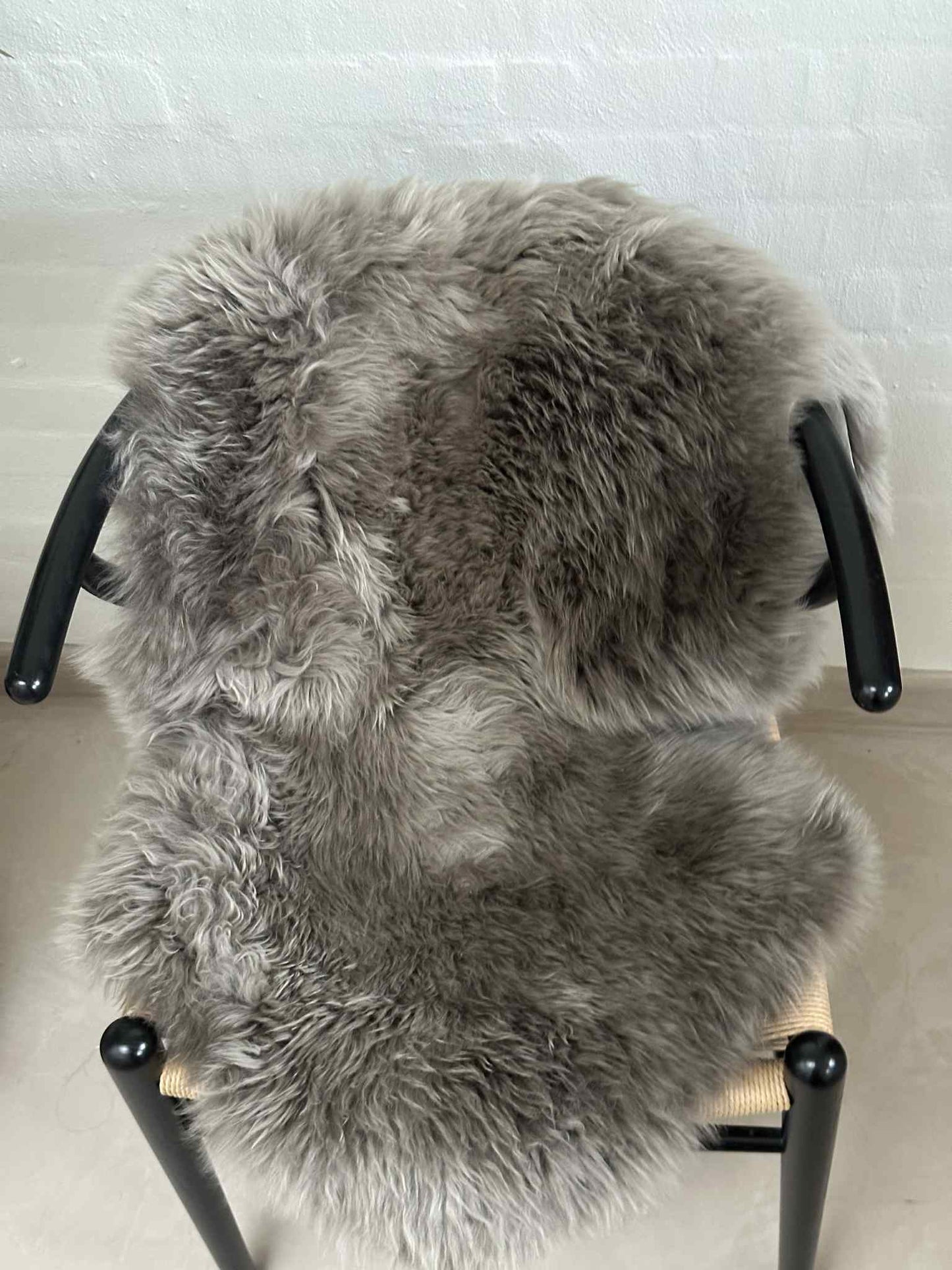 Lammeskind fra New Zealand – Mocca 85x55cm