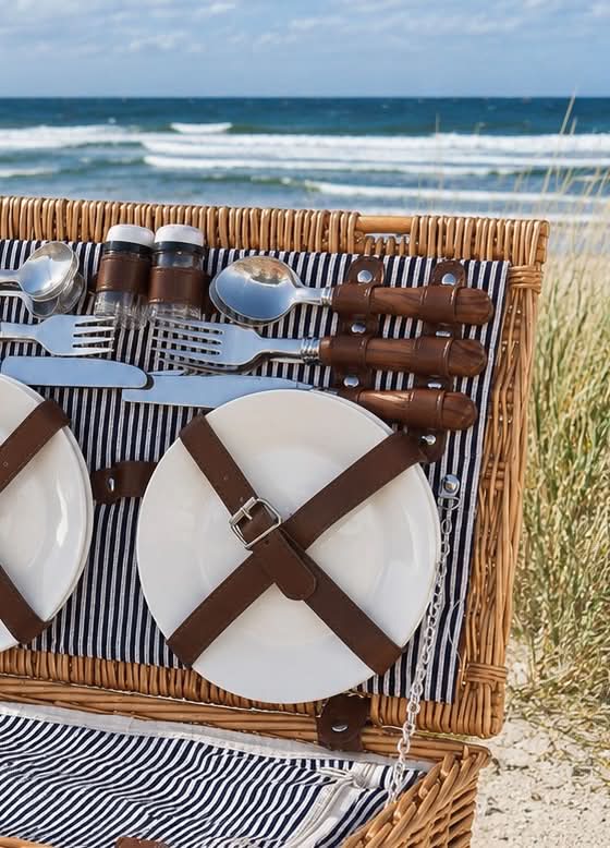 Picnickurv med indhold til 4 personer - DELUXE