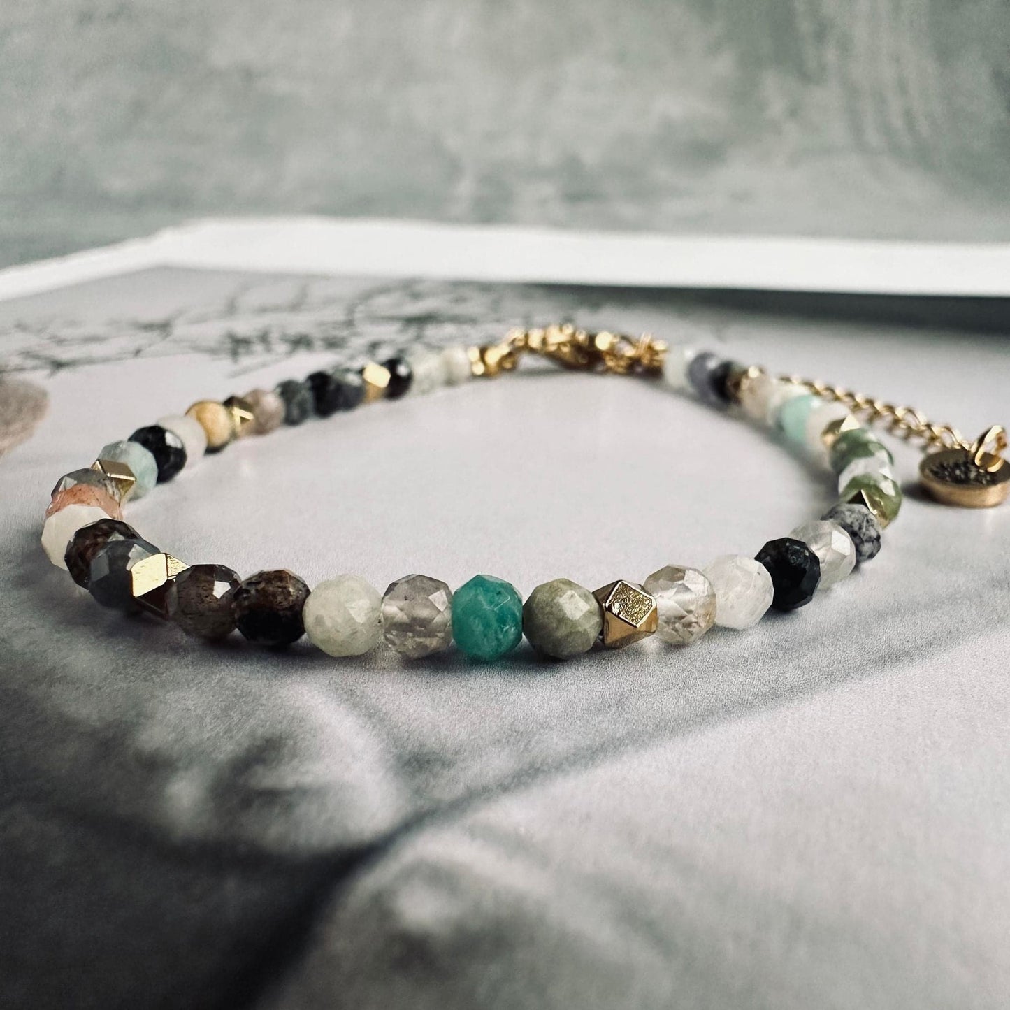 Armbånd Liv Mix Stone - VIAMAJA.DK
