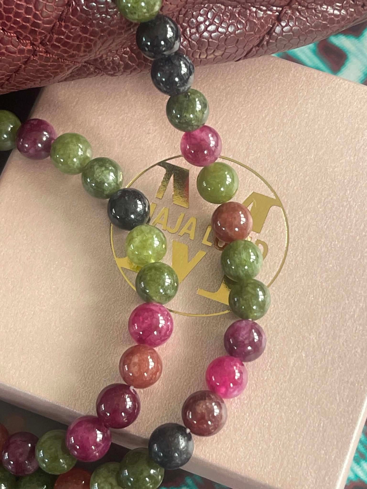 Halskæde Mary Emerald/Berry Mix