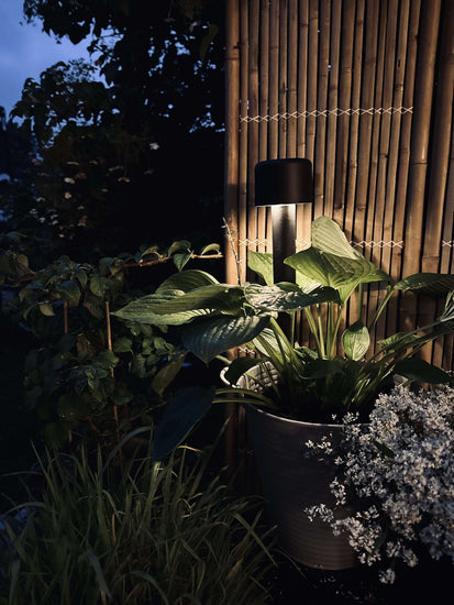 Bedlampe med solceller - VIAMAJA.DK