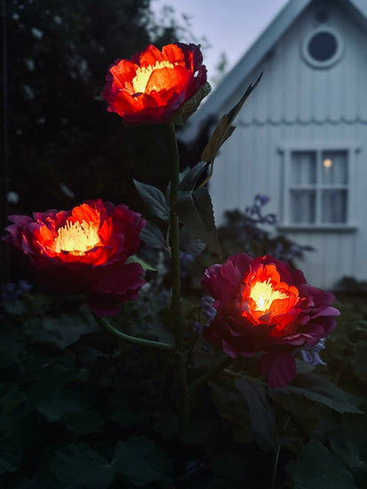 Blomst med solceller – Pink - VIAMAJA.DK