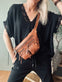 Bluse med blonde – Black oversize - VIAMAJA.DK
