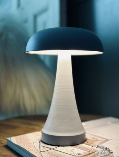 Bordlampe genopladelig – Mushroom Grå - VIAMAJA.DK