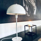 Bordlampe i mat hvid metal - VIAMAJA