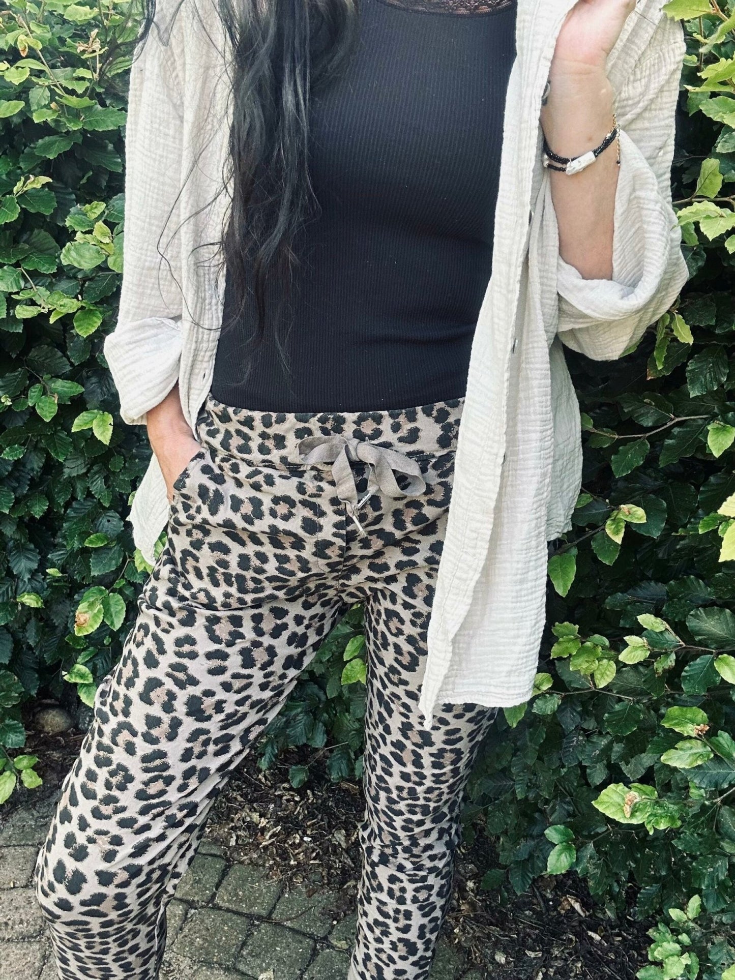 Bukser Leopard med stretch - Taupe - VIAMAJA.DK