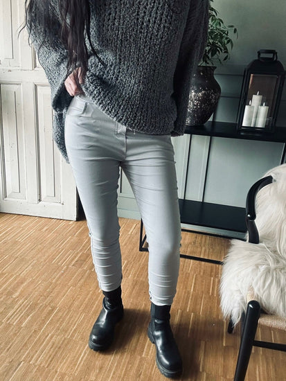Bukser med stretch – Grey - VIAMAJA