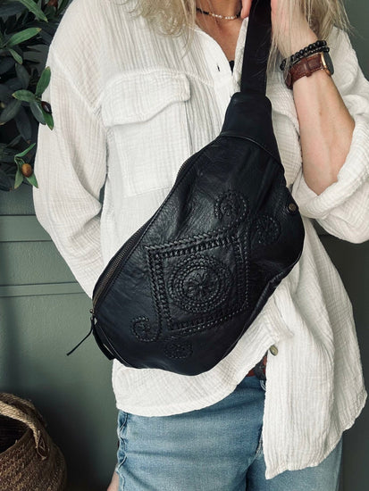 Bumbag Boheme Black – Handmade - VIAMAJA.DK