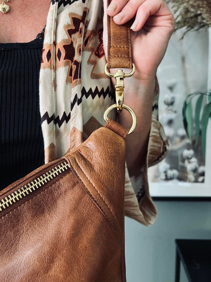 Bumbag EMILIA Walnut - VIAMAJA.DK