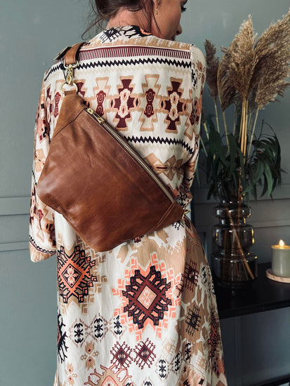 Bumbag EMILIA Walnut - VIAMAJA.DK