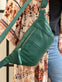 Bumbag JUNE Green - lammeskind - VIAMAJA.DK
