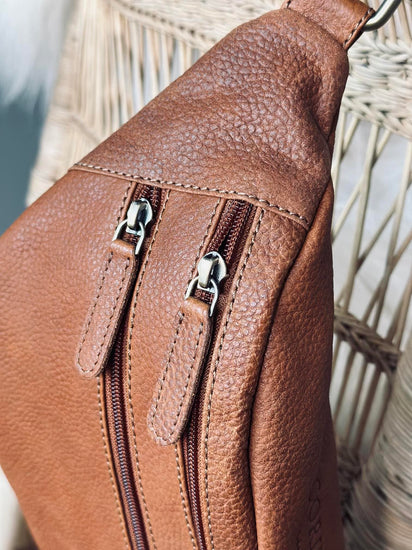 Bumbag – LINA cognac - VIAMAJA.DK
