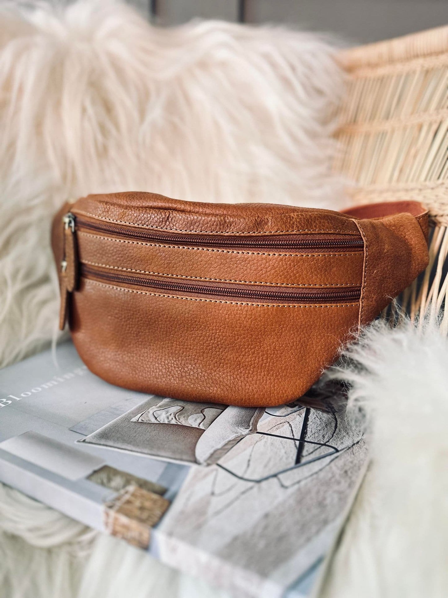 Bumbag – LINA cognac - VIAMAJA.DK