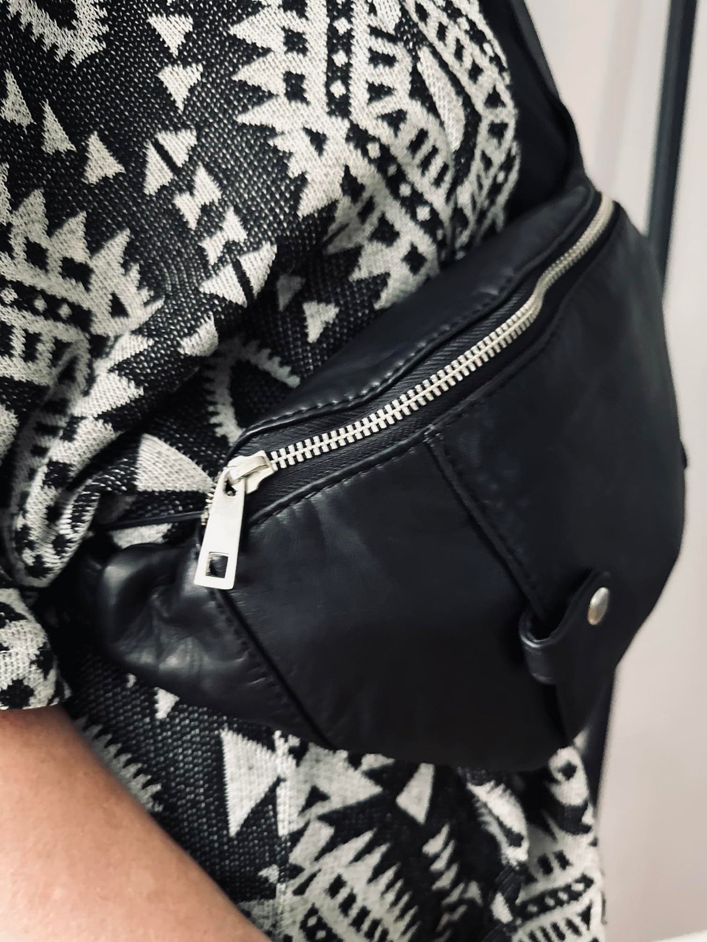 Bumbag POCKET Black - VIAMAJA.DK