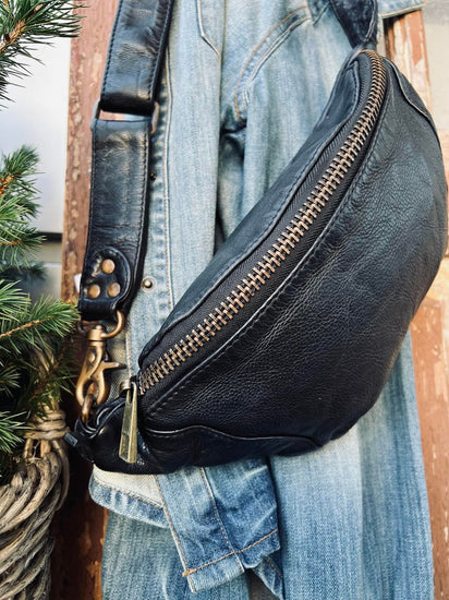 Bumbag SITA BLACK - lækker kraftig læder - VIAMAJA.DK