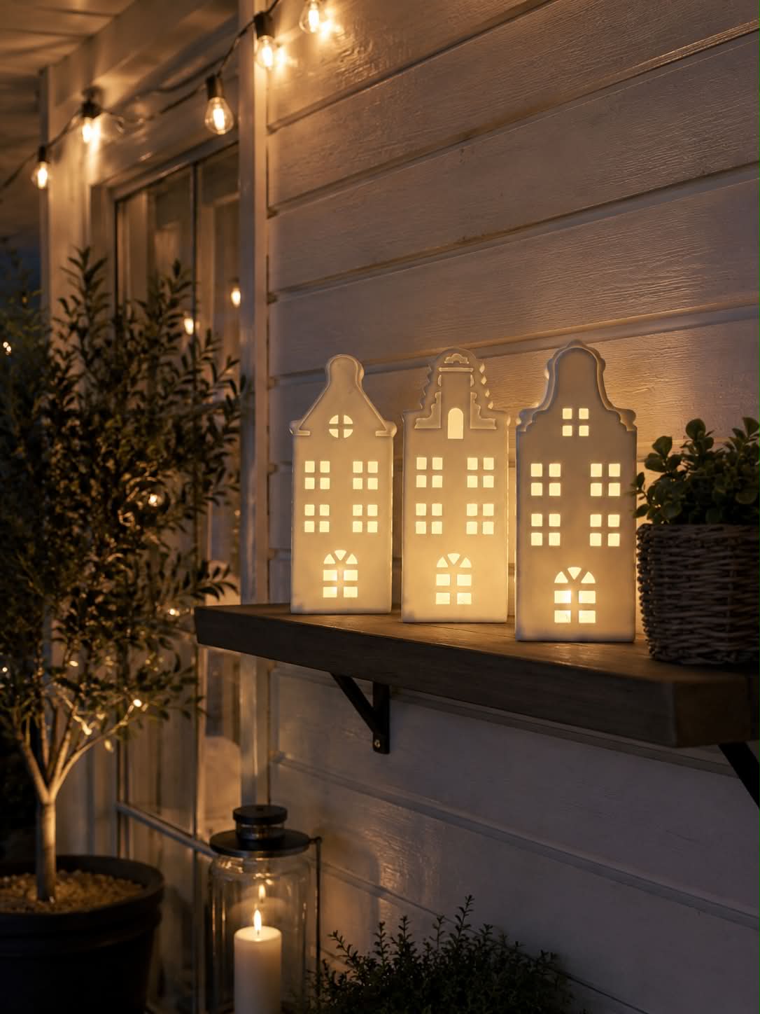 Lyshus med led  - WHITE MIX