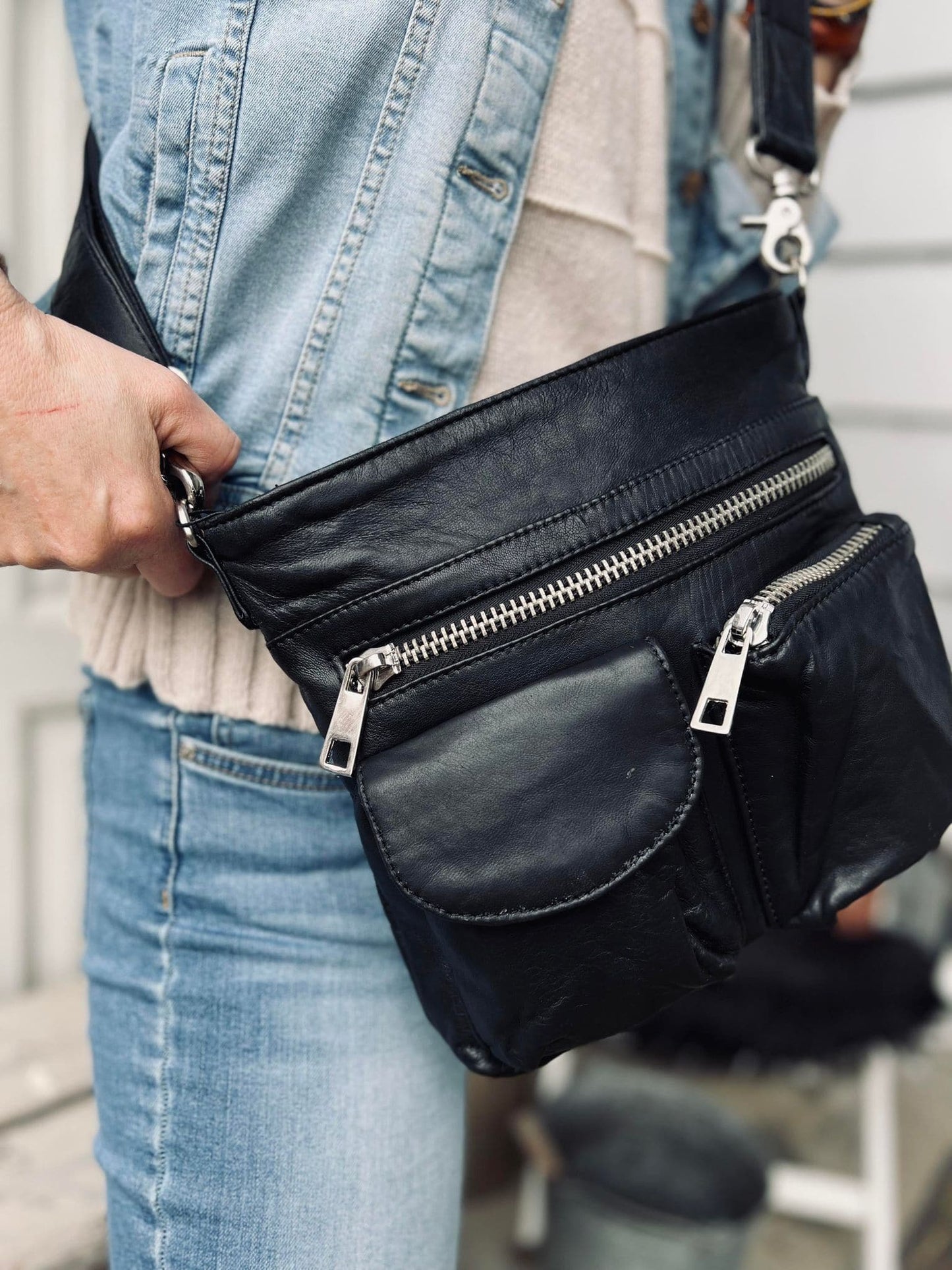 Crossbody BLACK - Ultra blød - VIAMAJA.DK