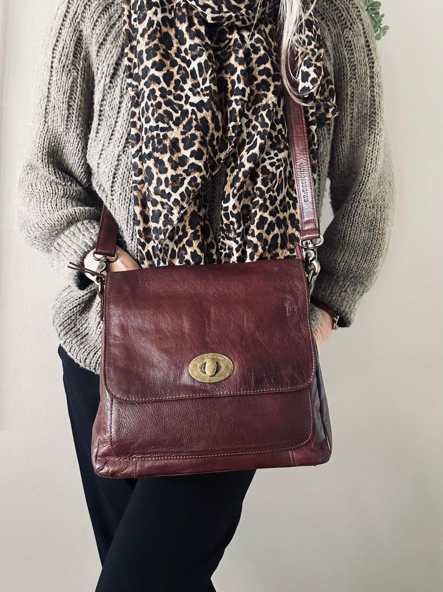 Crossbody Ella Brown - VIAMAJA.DK