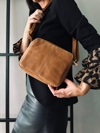 Crossbody Nola Cognac - VIAMAJA.DK