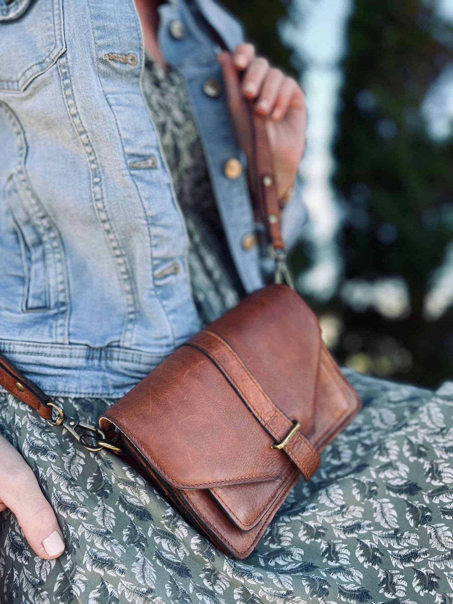 Crossover – Classic walnut - VIAMAJA.DK