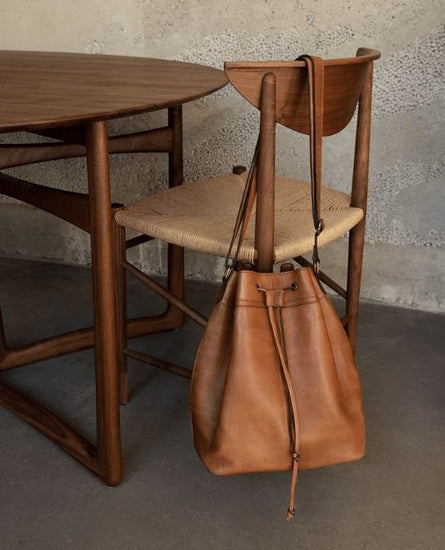 Crossover Emilie Walnut - VIAMAJA.DK