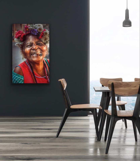 Cubaner med blomster i håret – Farver 70x100cm - VIAMAJA