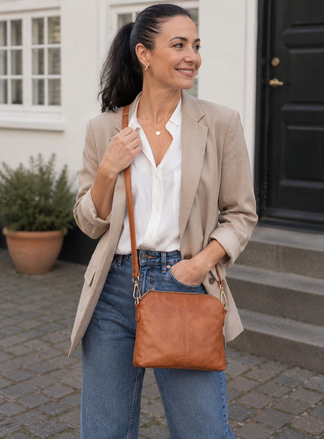 Crossbody clutch ALICE Cognac