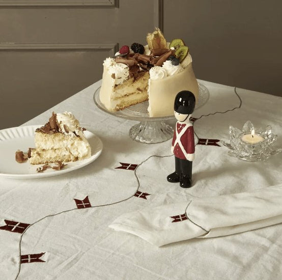 Dug med flag - hørmix 140x360cm - VIAMAJA.DK