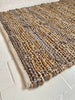 Gulvtæppe i flettet skind og jute - Beige 70x140cm