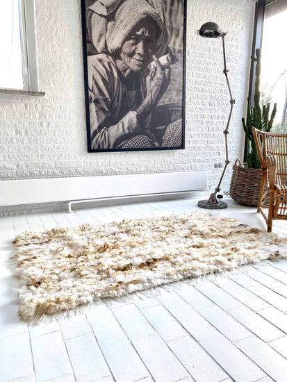 Gulvtæppe i håndsyet lammeskind - 90x150 - VIAMAJA.DK