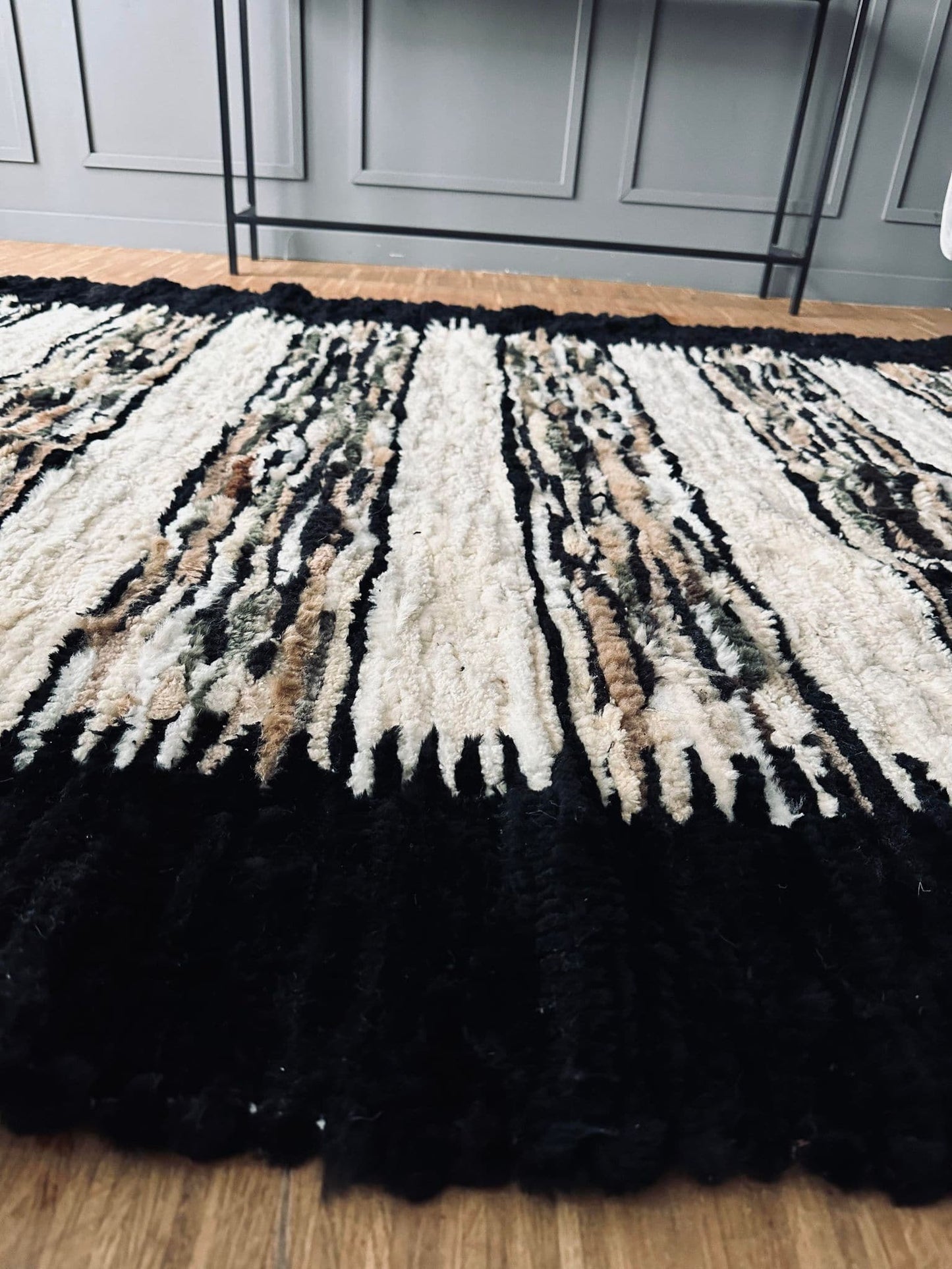 Gulvtæppe i lammeskind - VIAMAJA.DK