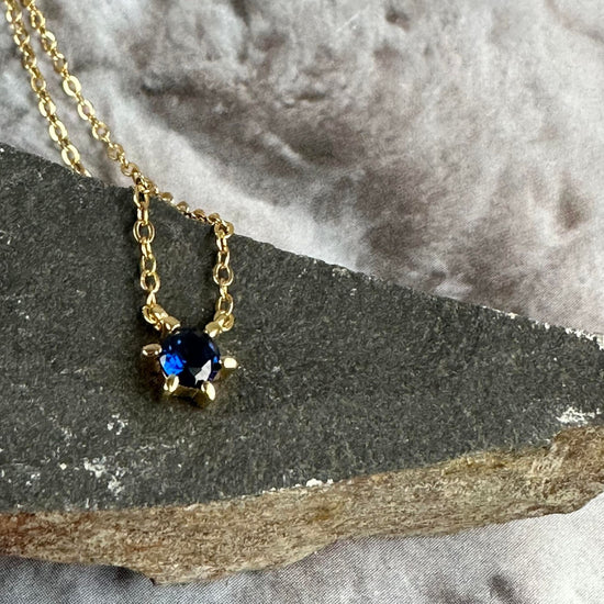 Halskæde Gia - Forgyldt sterling sølv m. Zirkon - VIAMAJA.DK