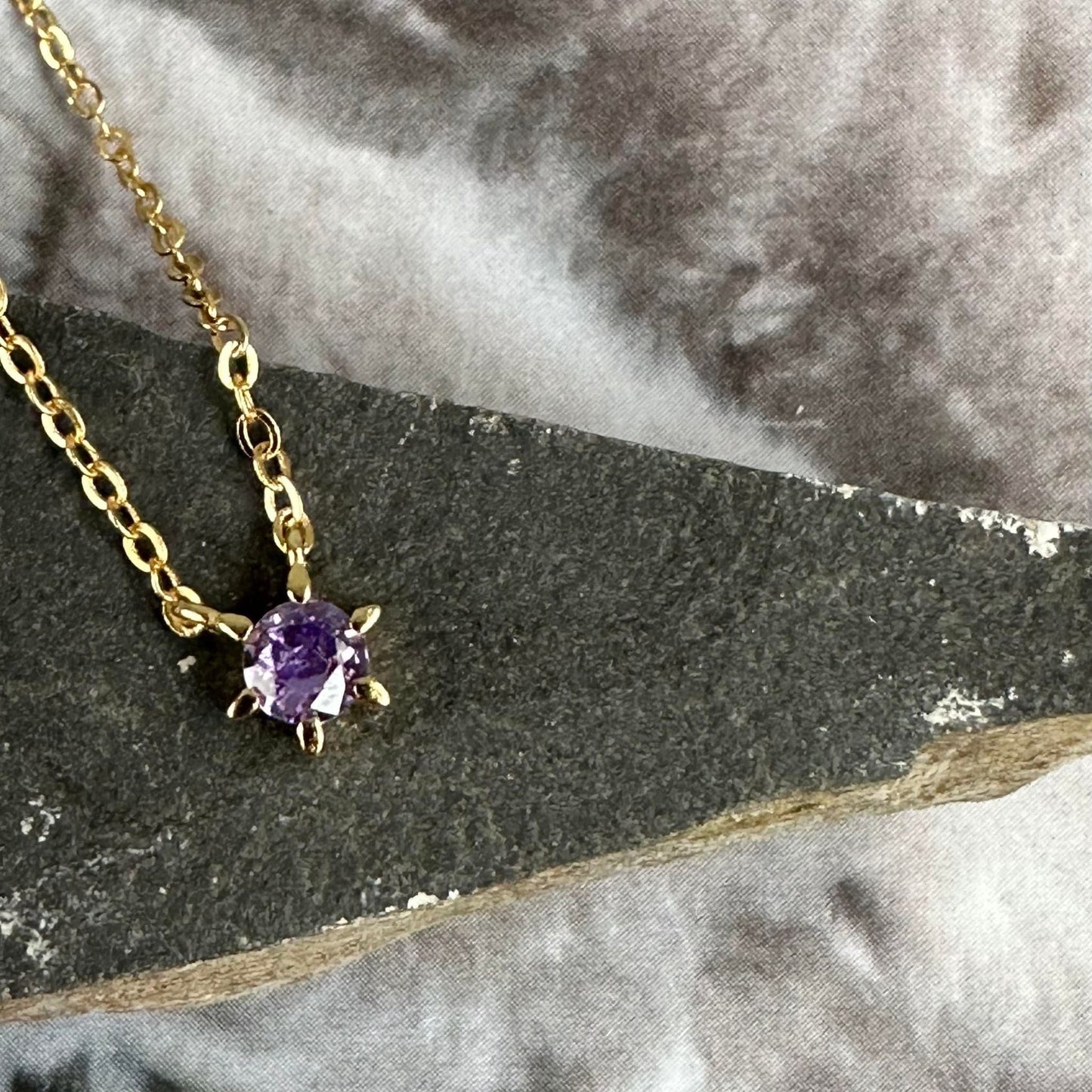 Halskæde Gia - Forgyldt sterling sølv m. Zirkon - VIAMAJA.DK