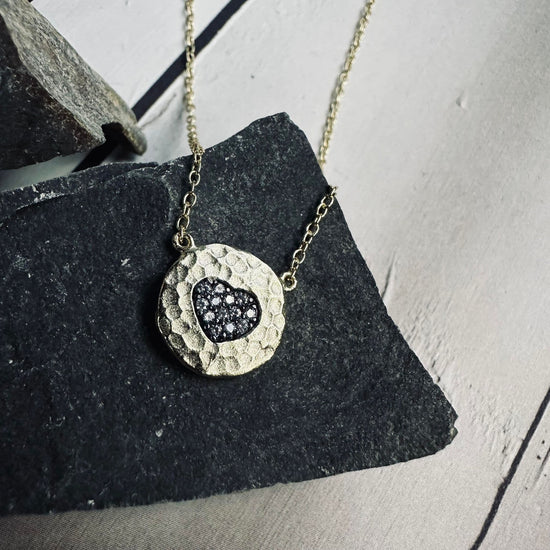 Halskæde Hjerte - forgyldt - VIAMAJA.DK