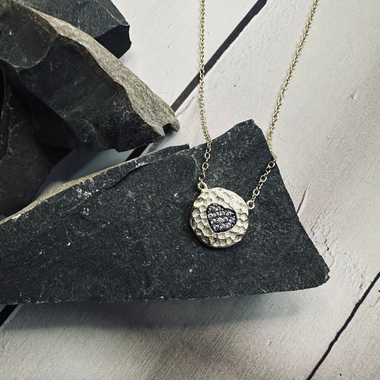 Halskæde Hjerte - forgyldt - VIAMAJA.DK