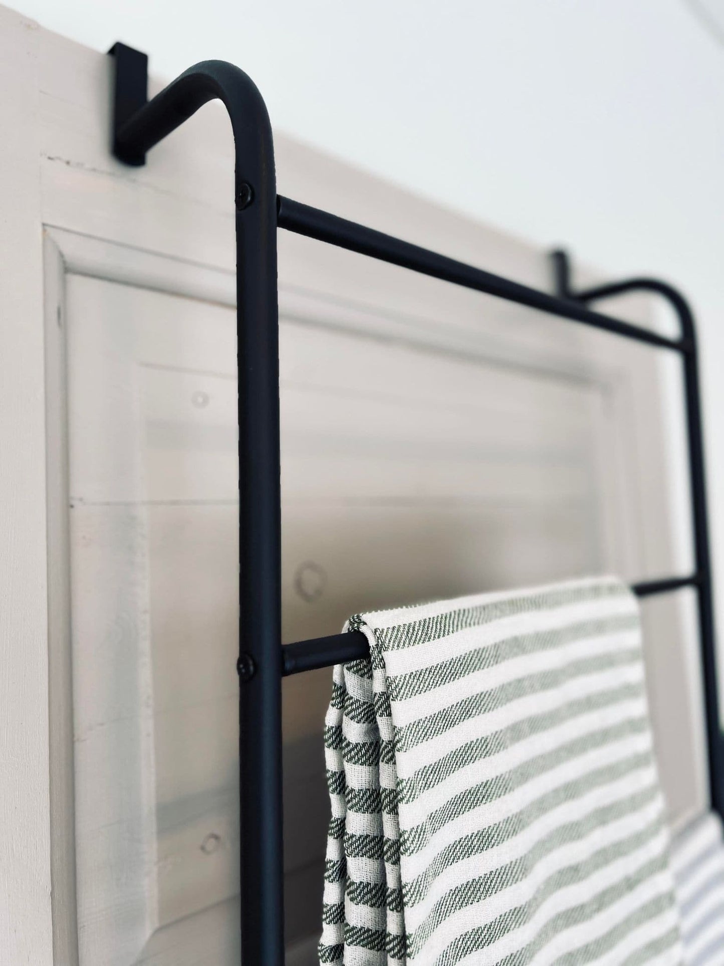 Håndklædeholder - Ophæng til dør - VIAMAJA.DK