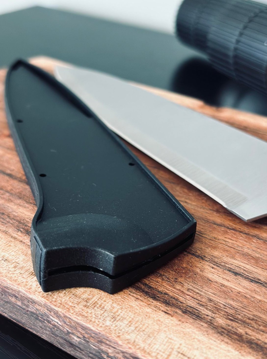 Kokkekniv med cover - VIAMAJA.DK